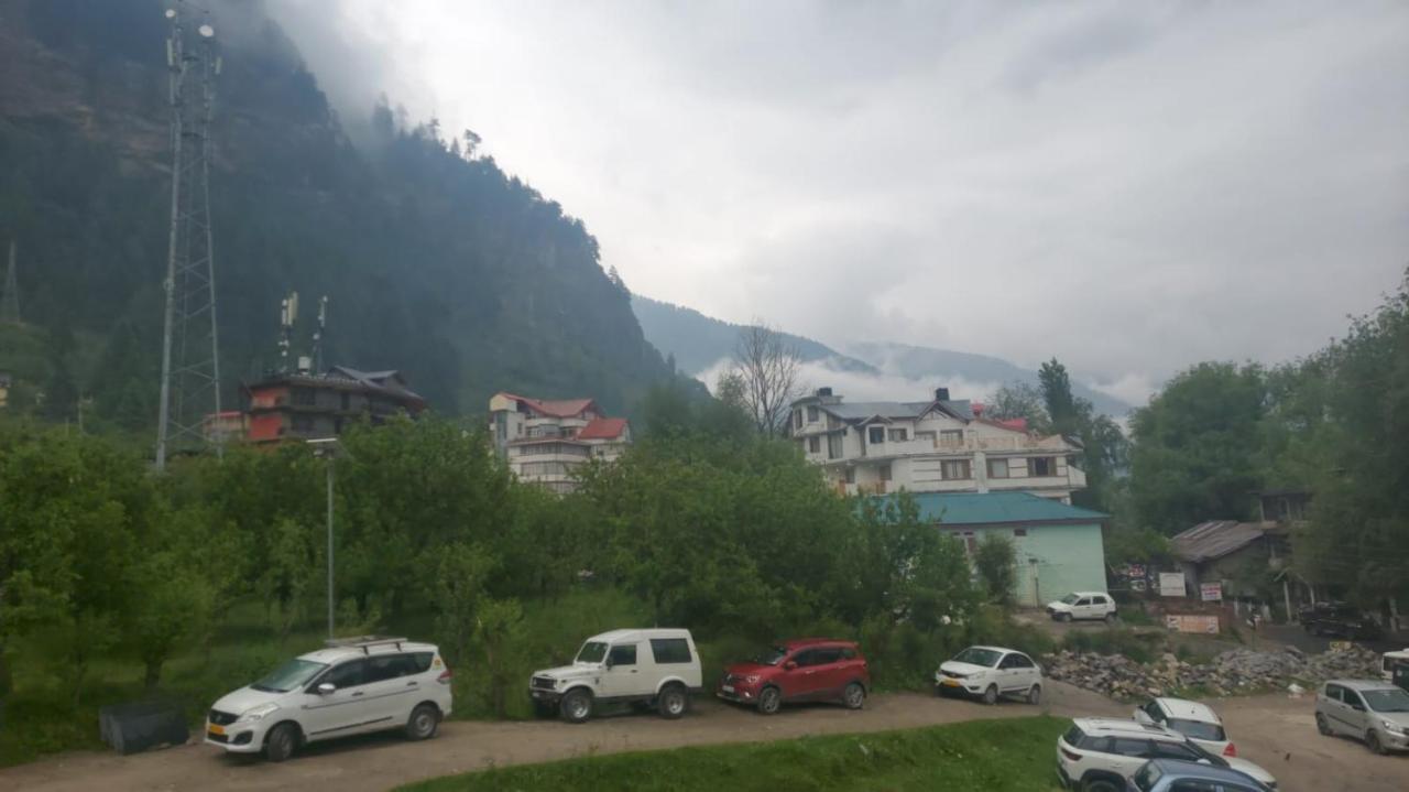 Hotel Seraj International Manali  Ngoại thất bức ảnh