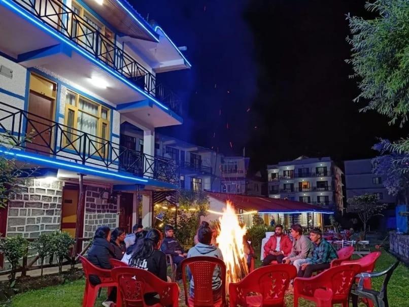 Hotel Seraj International Manali  Ngoại thất bức ảnh